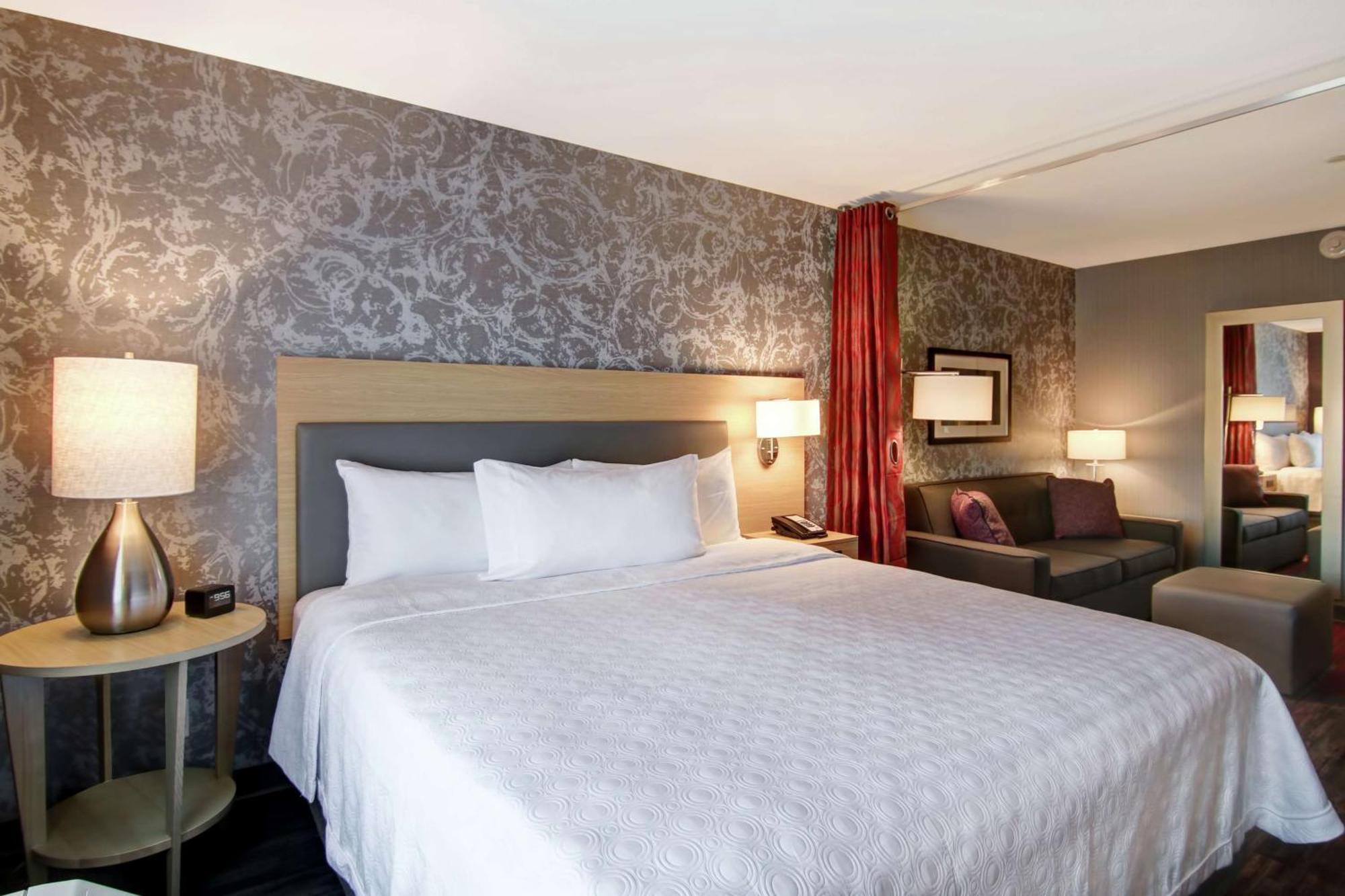 Home2 Suites By Hilton Edmonton South Екстериор снимка