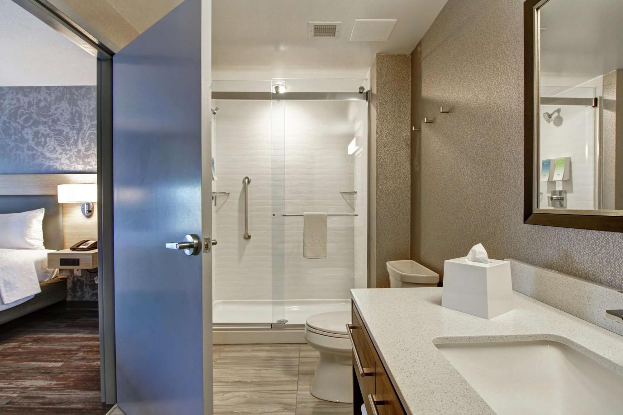 Home2 Suites By Hilton Edmonton South Екстериор снимка
