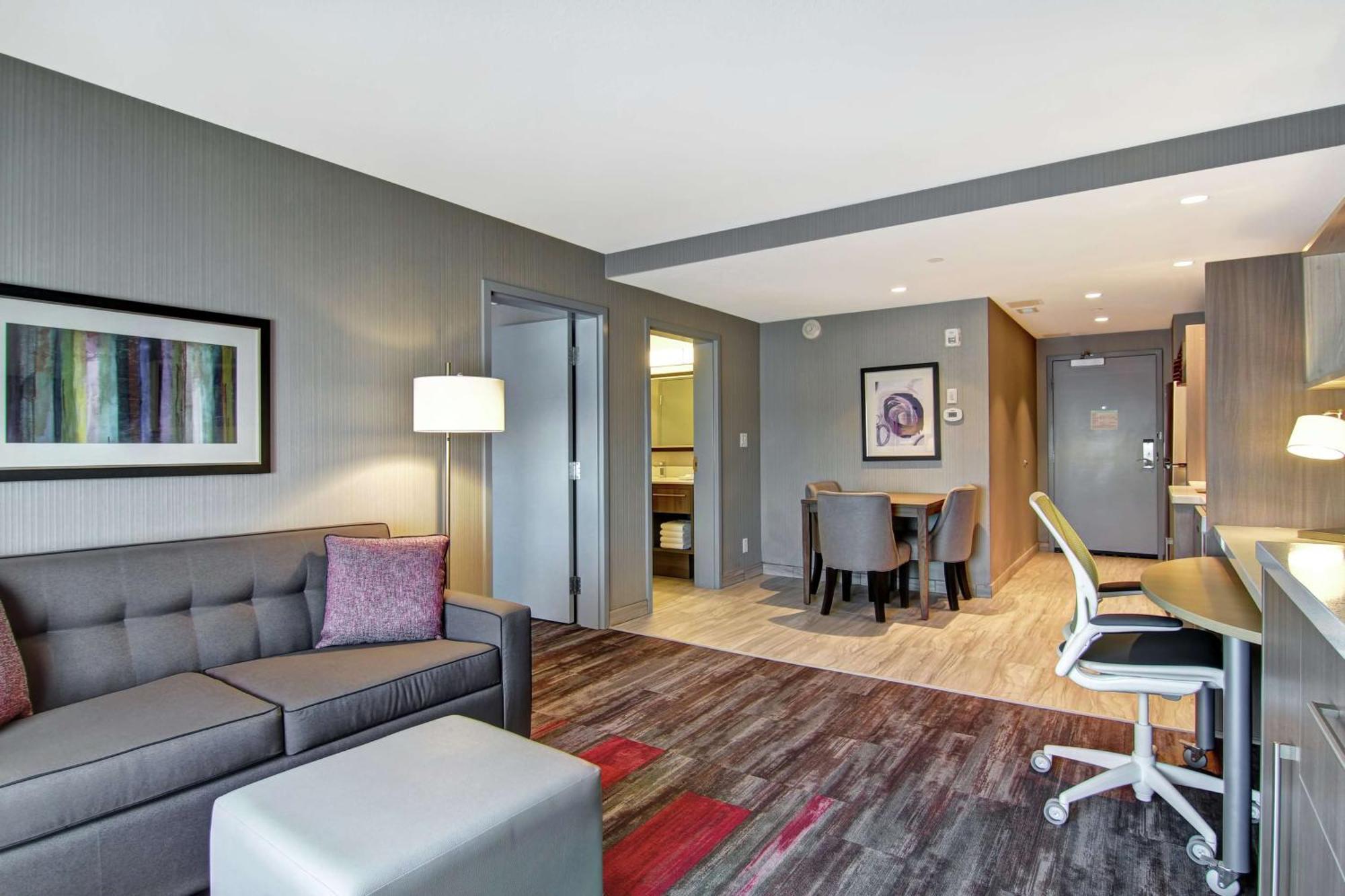 Home2 Suites By Hilton Edmonton South Екстериор снимка